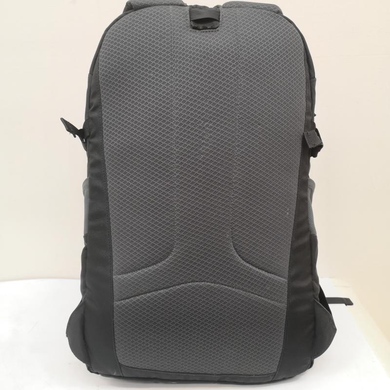 パタゴニア patagonia リュックサック、デイパック リュックサック、デイバッグ REFUGIO 28L レフュジオ デイパック 黒 / ブラック / black メンズ USED 古着 中古 50164288