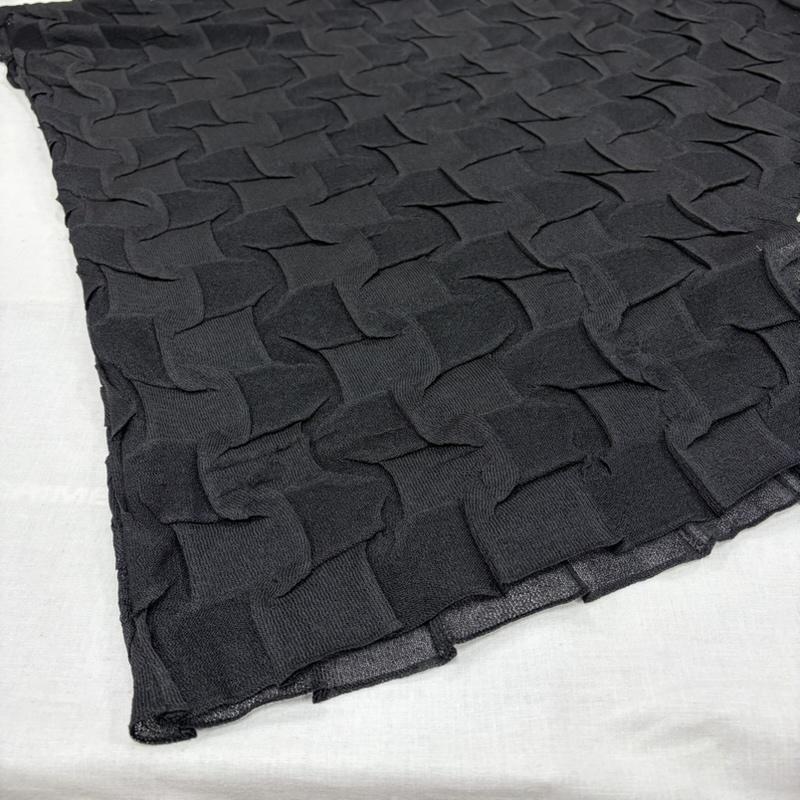 イッセイミヤケ ISSEY MIYAKE カットソー 半袖 エンボス加工 デザイン カットソー 変形 シアー ニット チュニック IM23KN015 日本製 2 無地 黒 / ブラック / black レディース USED 古着 中古 50164316