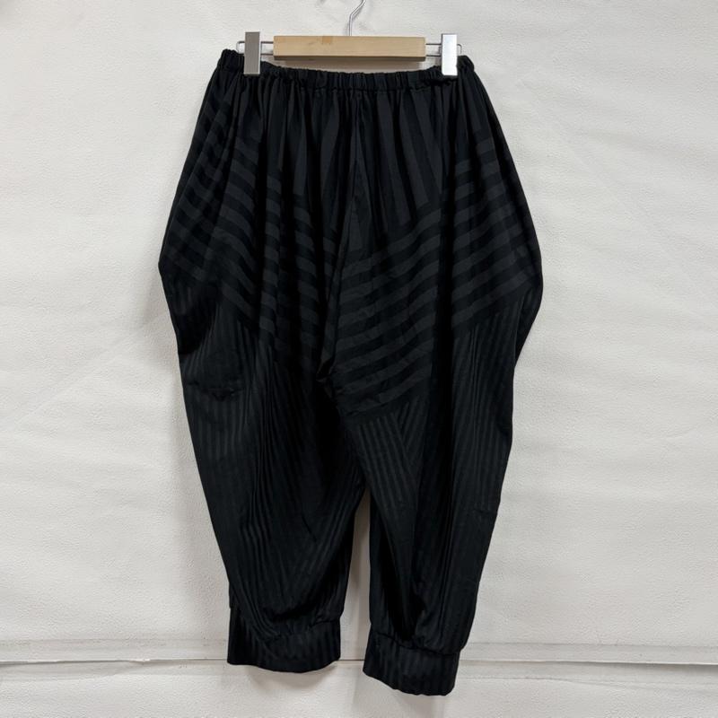 イッセイミヤケ ISSEY MIYAKE パンツ サルエルパンツ ストライプ サルエルパンツ イージーパンツ ウエストゴム IM41JF522 日本製 2 ストライプ 黒 / ブラック / black レディース USED 古着 中古 50164322