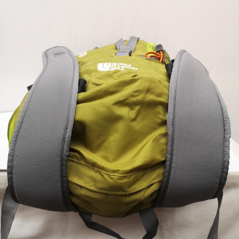 ザノースフェイス THE NORTH FACE リュックサック、デイパック リュックサック、デイバッグ Spire32 ベトナム製 バックパック 中型 クライミング パック. 薄緑 / ライトグリーン / メンズ USED 古着 中古 50164334