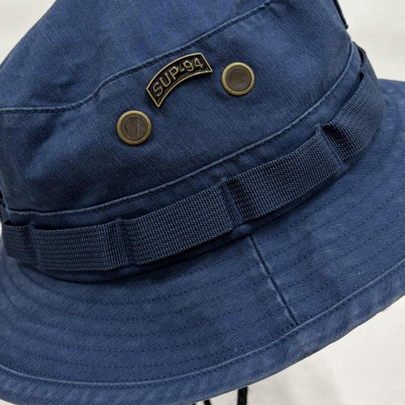 シュプリーム Supreme 帽子 ハット Military Boonie ミリタリー ブーニー サファリハット BOX ロゴ アウトドア メタルピン ジャングル - ロゴ、文字 X 刺繍 紺 / ネイビー / navy X 白 / ホワイト / white メンズ USED 古着 中古 50164397