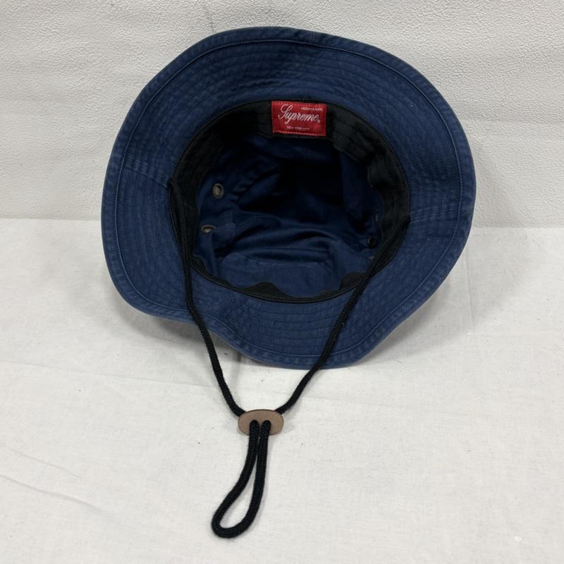 シュプリーム Supreme 帽子 ハット Military Boonie ミリタリー ブーニー サファリハット BOX ロゴ アウトドア メタルピン ジャングル - ロゴ、文字 X 刺繍 紺 / ネイビー / navy X 白 / ホワイト / white メンズ USED 古着 中古 50164397