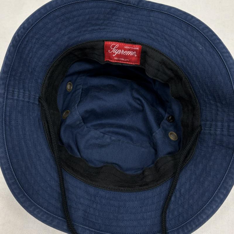 シュプリーム Supreme 帽子 ハット Military Boonie ミリタリー ブーニー サファリハット BOX ロゴ アウトドア メタルピン ジャングル - ロゴ、文字 X 刺繍 紺 / ネイビー / navy X 白 / ホワイト / white メンズ USED 古着 中古 50164397