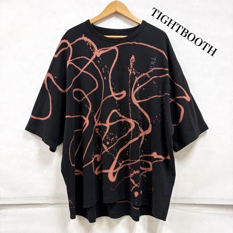タイトブース TIGHTBOOTH Tシャツ 半袖 22ss 半袖 ボックスシルエット プリント ポケット ロゴ Tシャツ ブリーチ オーバーサイズ XL ロゴ、文字 X プリント 黒 / ブラック / black X 茶 / ブラウン / brown メンズ USED 古着 中古 50164448