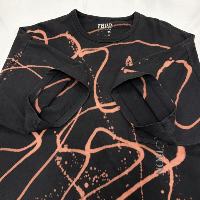 タイトブース TIGHTBOOTH Tシャツ 半袖 22ss 半袖 ボックスシルエット プリント ポケット ロゴ Tシャツ ブリーチ オーバーサイズ XL ロゴ、文字 X プリント 黒 / ブラック / black X 茶 / ブラウン / brown メンズ USED 古着 中古 50164448