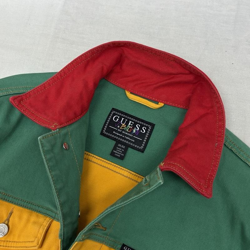 ゲス Guess ジャケット、上着 ジャンパー、ブルゾン J.Balvin クレイジーパターン トラッカー ジャケット ストレッチ M メンズ USED 古着 中古 50164464