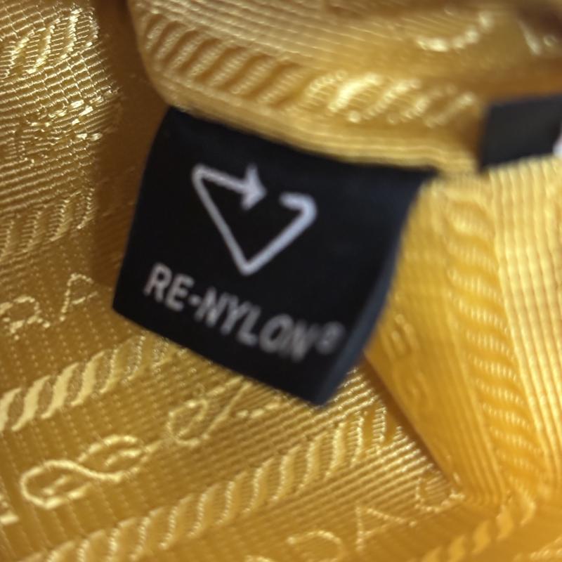 プラダ PRADA ハンドバッグ ハンドバッグ Re-Edition 2005 Re-Nylon ミニバッグ ナイロン 1NE204 - 黄 / イエロー / yellow レディース USED 古着 中古 50164490