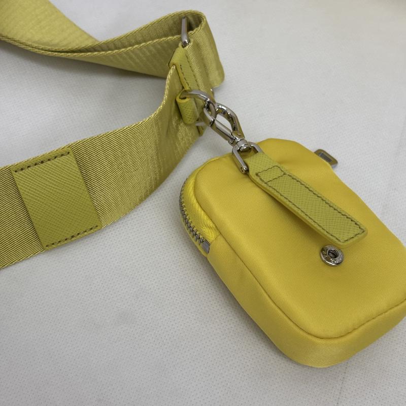 プラダ PRADA ハンドバッグ ハンドバッグ Re-Edition 2005 リエディション リナイロン トライアングルロゴプレート ミニ - 黄 / イエロー / yellow レディース USED 古着 中古 50164495