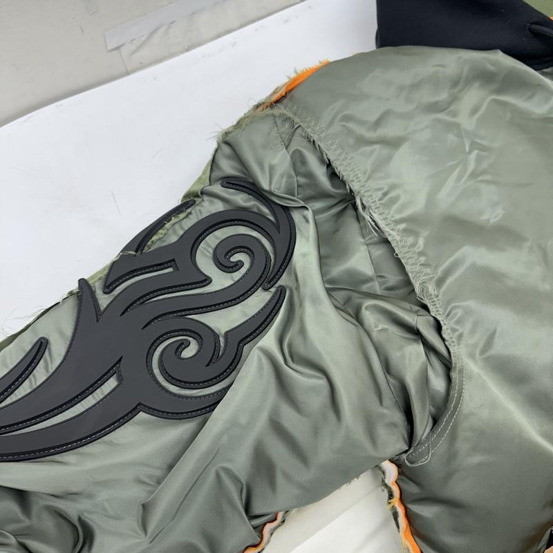 ヴェトモン VETEMENTS ジャケット、上着 ジャンパー、ブルゾン 19AW limited edition Alpha Tribal Reworked Bomber Jacket MA-1 フライト ジャケット M カーキオリーブ / カーキオリーブ / メンズ USED 古着 中古 50164521