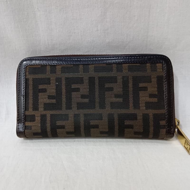 フェンディ FENDI 財布 長財布 ズッカ柄 ラウンドファスナー 長財布 FF レザー キャンバス 2513 8m0024 ca7 099 - ロゴ、文字 茶 / ブラウン / brown レディース USED 古着 中古 50164537