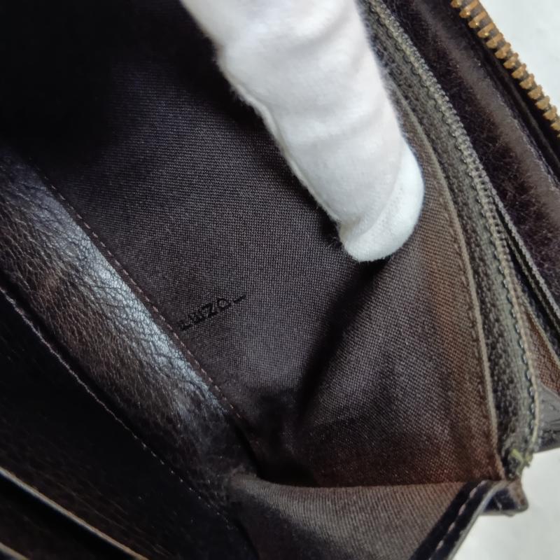 フェンディ FENDI 財布 長財布 ズッカ柄 ラウンドファスナー 長財布 FF レザー キャンバス 2513 8m0024 ca7 099 - ロゴ、文字 茶 / ブラウン / brown レディース USED 古着 中古 50164537