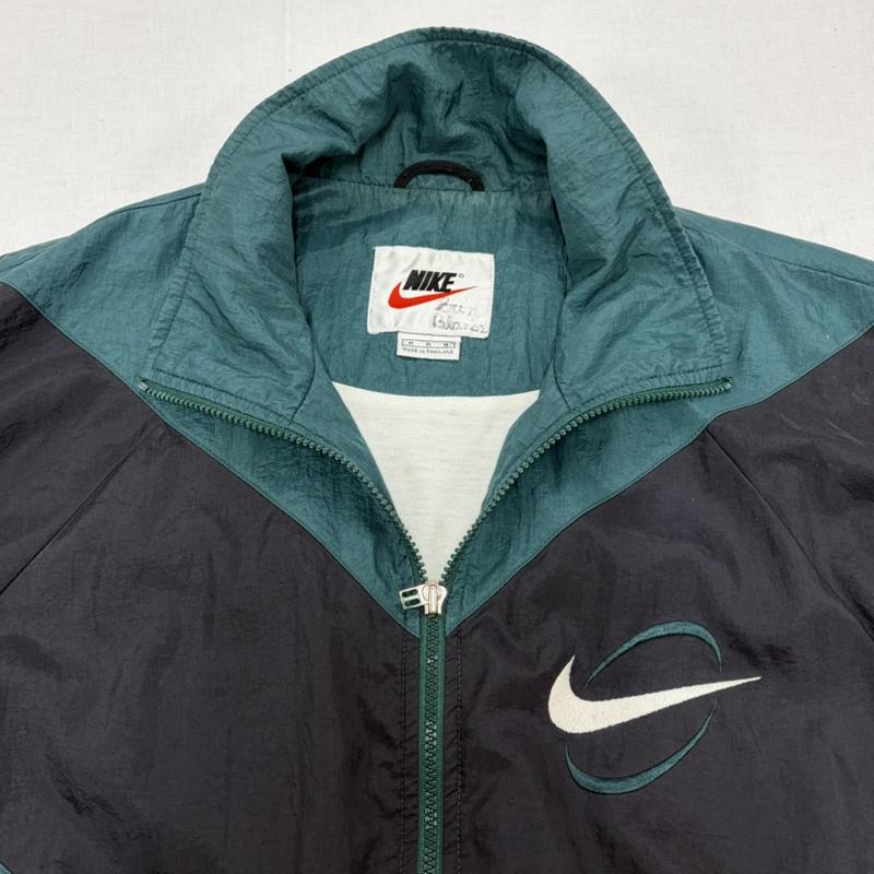ナイキ NIKE ジャケット、上着 ジャンパー、ブルゾン 90s ナイロンジャケット ジップアップ ロゴ 刺繍 カラーブロック デザイン ヴィンテージ M ロゴ、文字 緑 / グリーン / green X 黒 / ブラック / black X 白 / ホワイト / white メンズ USED 古着 中古 50164552