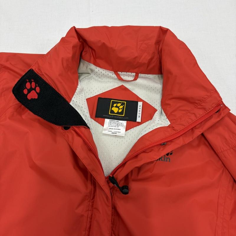 古着 USED ジャケット、上着 ジャンパー、ブルゾン Jack Wolfskin ジャックウルフスキン TEXAPORE テキサポール マウンテンパーカー ナイロンジャケット S ワンポイント X ロゴ、文字 X プリント 赤 / レッド / red X 黒 / ブラック / black レディース USED 古着 中古 50164558