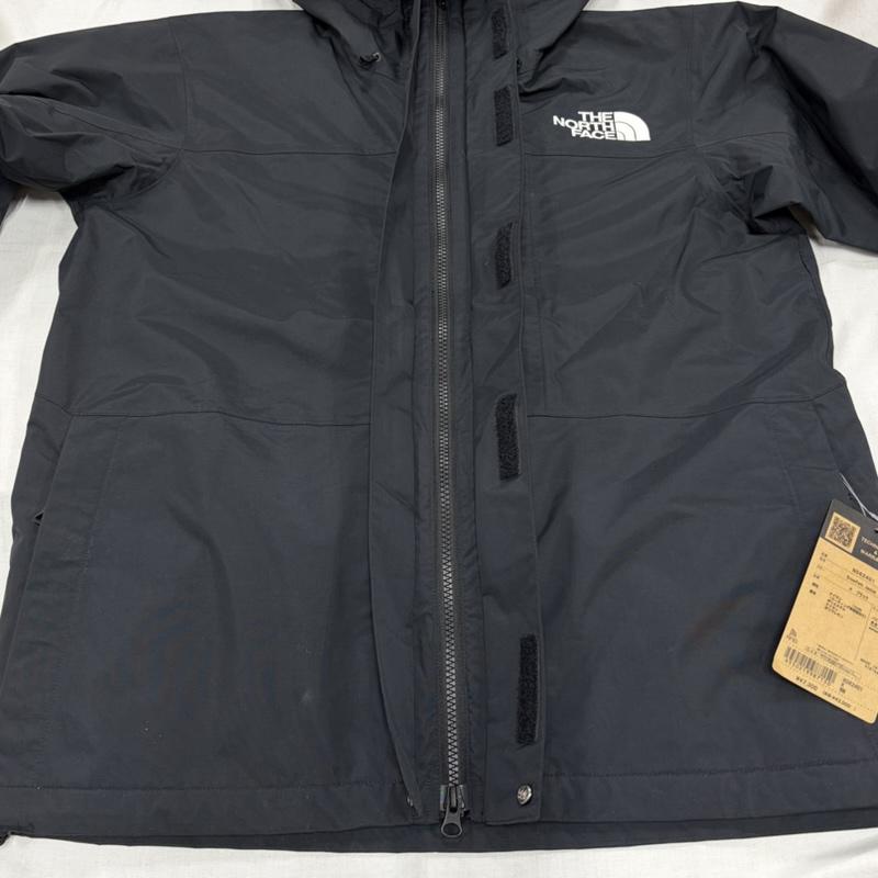 ザノースフェイス THE NORTH FACE ジャケット、上着 ジャンパー、ブルゾン SnowPark Jacket スノーパークジャケット NS62401 スキーウェア スノボウェア ユニセックス ナイロン 参考定価 47300 M ワンポイント X ロゴ、文字 X 刺繍 黒 / ブラック / black X 白 / ホワイト / white レディース USED 古着 中古 50164563