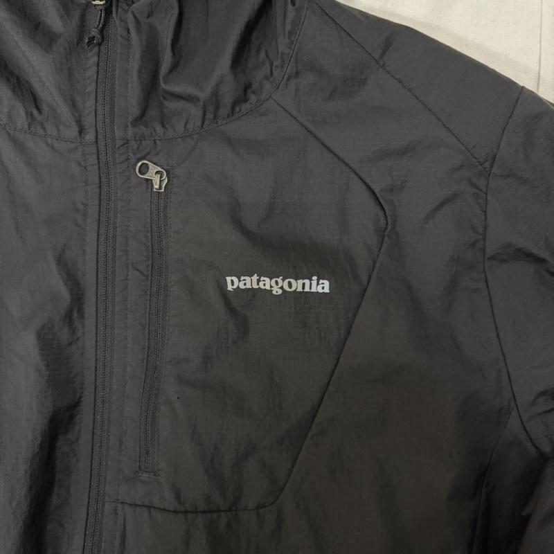 パタゴニア patagonia ジャケット、上着 ジャンパー、ブルゾン 24146SP17 フーディニ・ジャケット black L 軽量 ナイロンジャケット リフレクターロゴ L ロゴ、文字 黒 / ブラック / black メンズ USED 古着 中古 50164589