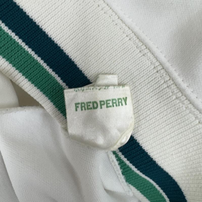 フレッドペリー FRED PERRY ジャケット、上着 ジャンパー、ブルゾン 月桂樹 ローレルリース ワッペン刺繍 ジャージ トラックジャケット M 白 / ホワイト / white メンズ USED 古着 中古 50164633