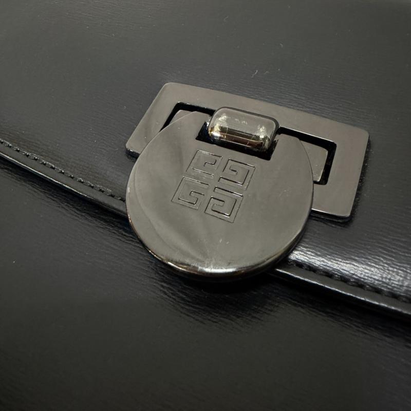 ジバンシィ GIVENCHY ショルダーバッグ ショルダーバッグ フォーマル バッグ black ショルダー ハンド 2way bag - ロゴ、文字 黒 / ブラック / black レディース USED 古着 中古 50164668