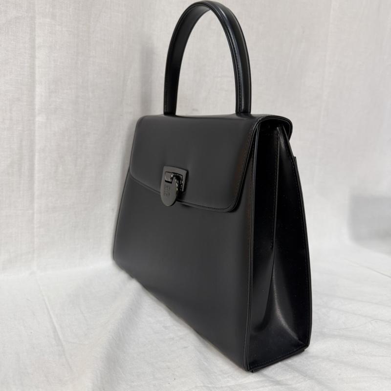 ジバンシィ GIVENCHY ショルダーバッグ ショルダーバッグ フォーマル バッグ black ショルダー ハンド 2way bag - ロゴ、文字 黒 / ブラック / black レディース USED 古着 中古 50164668