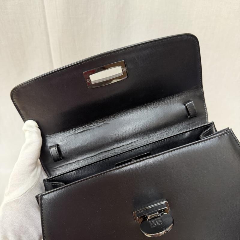 ジバンシィ GIVENCHY ショルダーバッグ ショルダーバッグ フォーマル バッグ black ショルダー ハンド 2way bag - ロゴ、文字 黒 / ブラック / black レディース USED 古着 中古 50164668