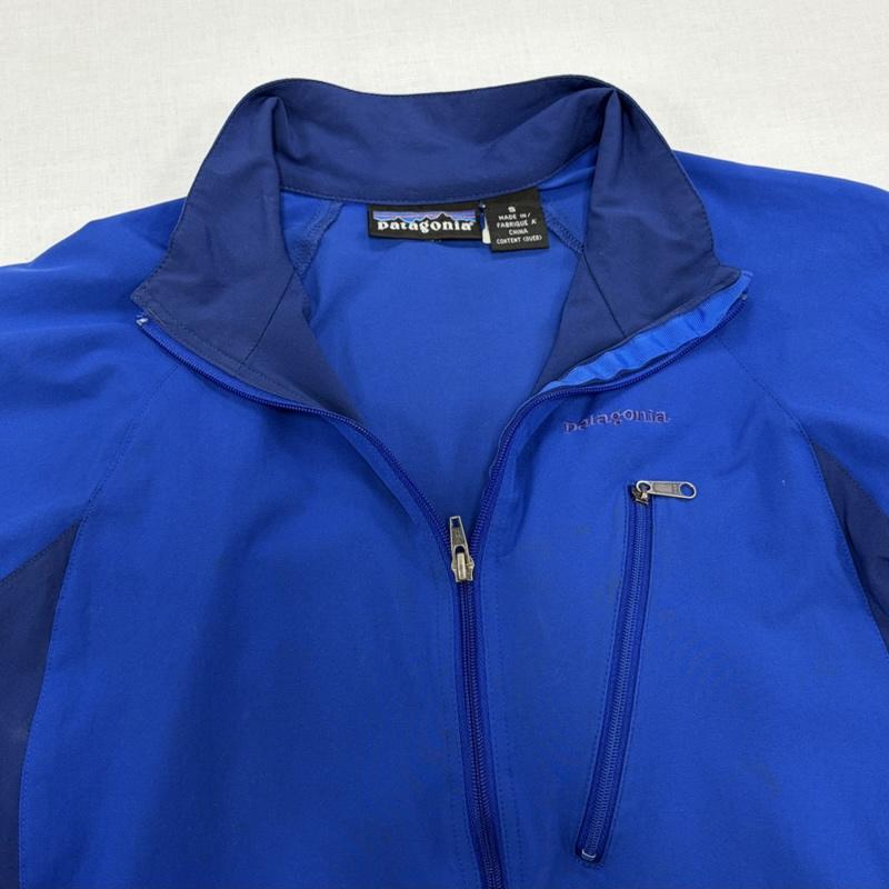 パタゴニア patagonia ジャケット、上着 ジャンパー、ブルゾン ストレッチ ベロシティ シェル ジップアップ ナイロン ジャケット アウトドア S ロゴ、文字 X 刺繍 青 / ブルー / blue メンズ USED 古着 中古 50164719