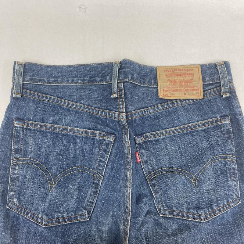 リーバイス Levi s パンツ デニム、ジーンズ 日本製 502 ジップフライ ストレート デニム パンツ 30インチ インディゴ / インディゴ / Indigo メンズ USED 古着 中古 50164776
