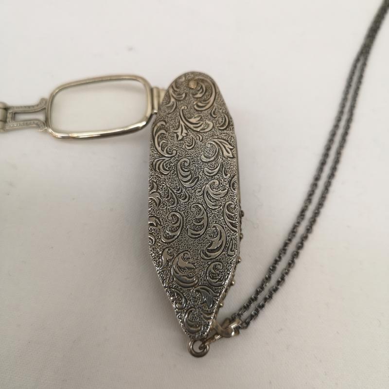 古着 USED アクセサリー ネックレス、ペンダント アンティーク シルバー ネックレス ペンダント 折りたたみ式 携帯眼鏡 ロニエット SV925 - レディース USED 古着 中古 50164819