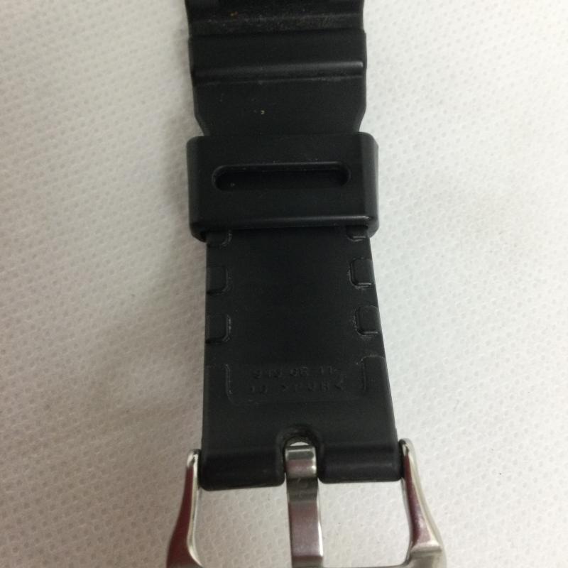 ジーショック G-SHOCK 腕時計 デジタル CASIO G-SHOCK GM-5600 カシオ CASIO G-SHOCK 腕時計 - 銀 / シルバー / silver color X 黒 / ブラック / black メンズ USED 古着 中古 50164937