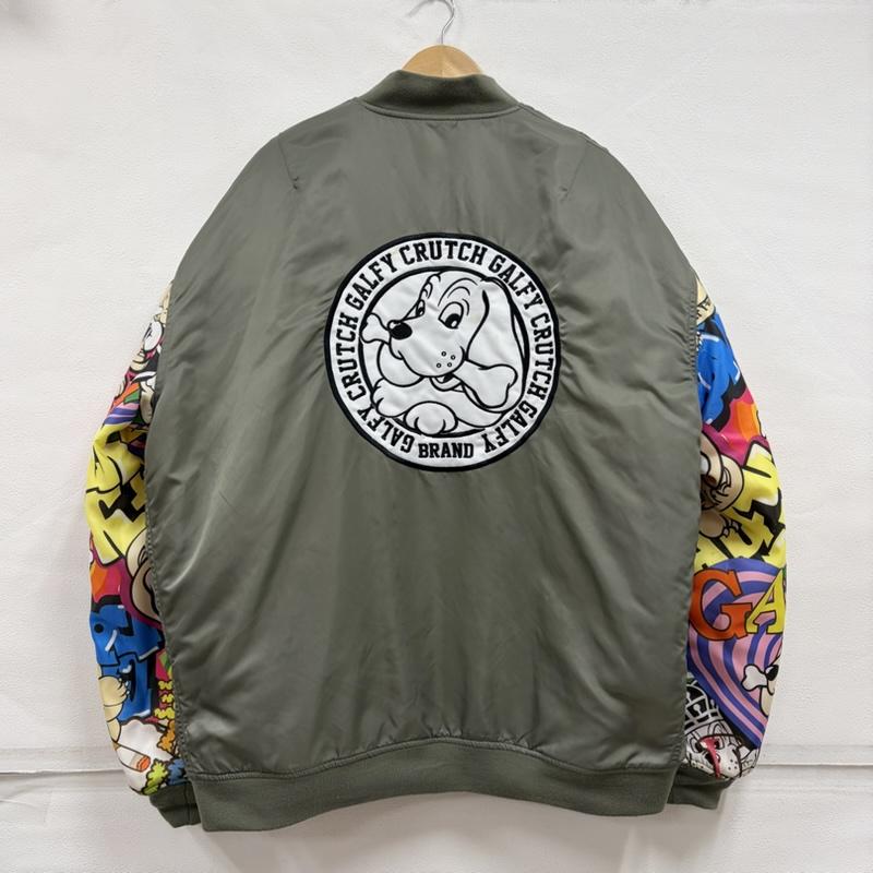 ガルフィー GALFY ジャケット、上着 ジャンパー、ブルゾン 23AW ガチャ 袖 MA-1 フライトジャケット ブルゾン ワッペン ロゴ 刺繍 ミリタリー 大型犬 XL ロゴ、文字 X 刺繍 カーキ / カーキ / khaki X マルチカラー / マルチカラー / multicolor メンズ USED 古着 中古 50164944