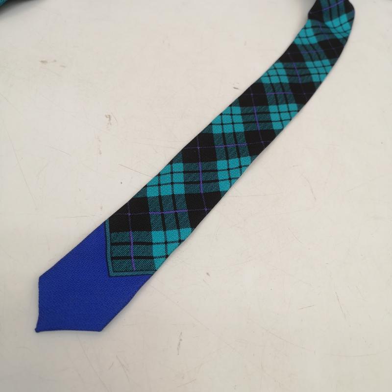 ジャンニヴェルサーチ GIANNI VERSACE ネクタイ ネクタイ バロック調 フローラル 装飾 シルク ネクタイ - メンズ USED 古着 中古 50165078