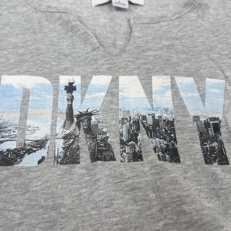 ディーケーエヌワイ DKNY Tシャツ 半袖 00s 自由の女神 ロゴ プリント Vネック Tシャツ カットソー y2k L 灰 / グレー / gray レディース USED 古着 中古 50165161