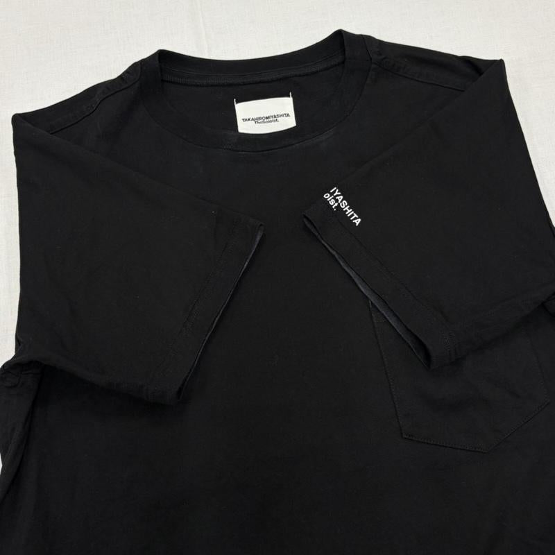 タカヒロ ミヤシタ ザ ソロイスト TAKAHIRO MIYASHITA The SoloIst. Tシャツ 半袖 半袖 メッセージ プリント ポケット Tシャツ 46 ワンポイント X ロゴ、文字 X プリント 黒 / ブラック / black X 白 / ホワイト / white メンズ USED 古着 中古 50165164