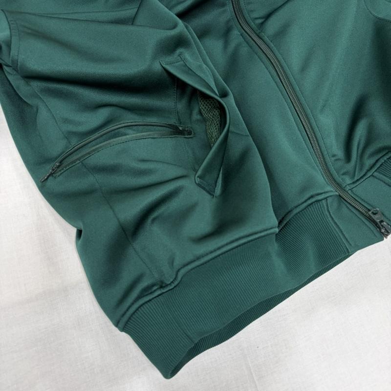 イズネス is-ness ジャケット、上着 ジャケット、ブレザー 23aw トラックジャケット アクションプリーツ ダブルジップ ブルゾン 1005SSCSJK01 ロゴ 刺繍 L ロゴ、文字 X 刺繍 緑 / グリーン / green X 白 / ホワイト / white X 黒 / ブラック / black メンズ USED 古着 中古 50165172