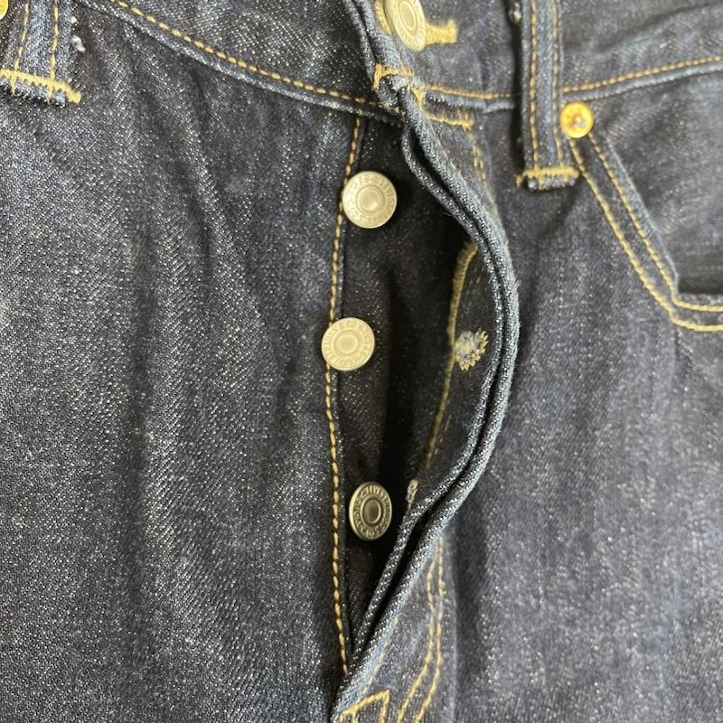リーバイス Levi s パンツ デニム、ジーンズ 501 ボタンフライ ストレート デニム パンツ ジーンズ 00501-1484 30インチ インディゴ / インディゴ / Indigo レディース USED 古着 中古 50165249