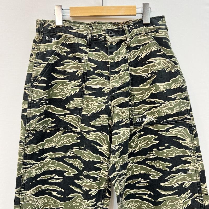 エクストララージ XLARGE パンツ ワークパンツ、ペインターパンツ ×GUNG-HO ガンホーコラボ ベイカーパンツ BAKER PANTS 32インチ カモフラージュ柄・迷彩 メンズ USED 古着 中古 50165312