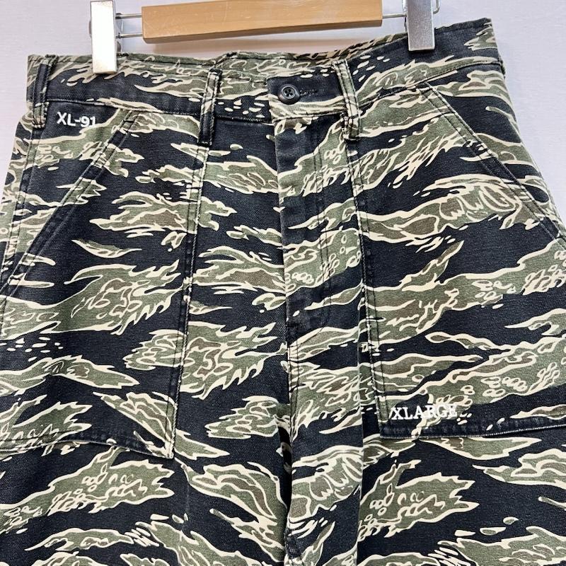 エクストララージ XLARGE パンツ ワークパンツ、ペインターパンツ ×GUNG-HO ガンホーコラボ ベイカーパンツ BAKER PANTS 32インチ カモフラージュ柄・迷彩 メンズ USED 古着 中古 50165312