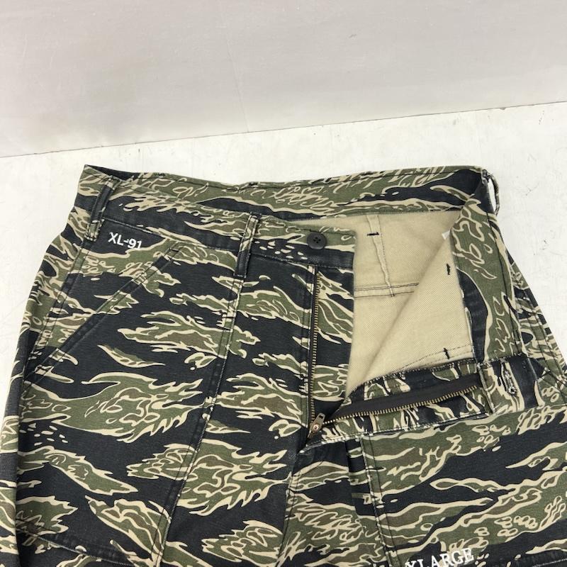 エクストララージ XLARGE パンツ ワークパンツ、ペインターパンツ ×GUNG-HO ガンホーコラボ ベイカーパンツ BAKER PANTS 32インチ カモフラージュ柄・迷彩 メンズ USED 古着 中古 50165312