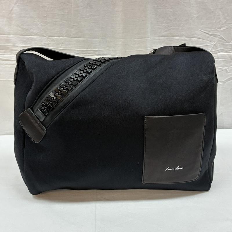 カワカワ Kawa-Kawa ショルダーバッグ ショルダーバッグ ビッグファスナー ウェット レザー ショルダーバッグ 斜め掛け A4収納 - レディース USED 古着 中古 50165343