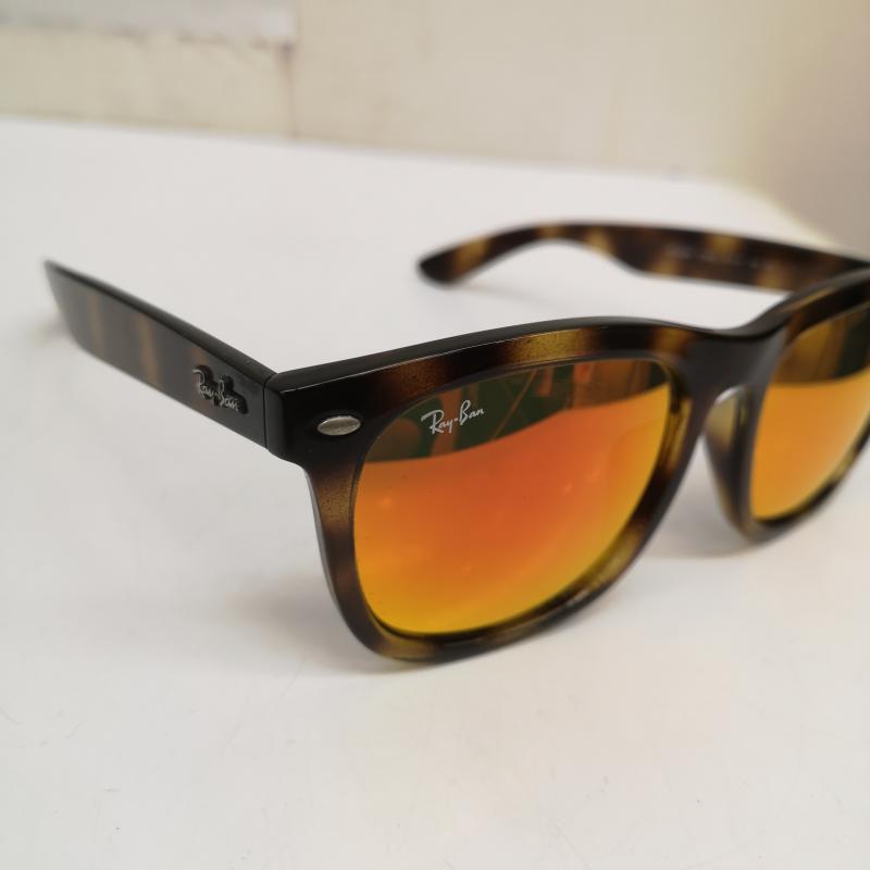 レイバン Ray-Ban めがね・サングラス サングラス RB4260D 710/6Q 57□19 145 ミラーレンズ サングラス - 黒 / ブラック / black メンズ USED 古着 中古 50165360
