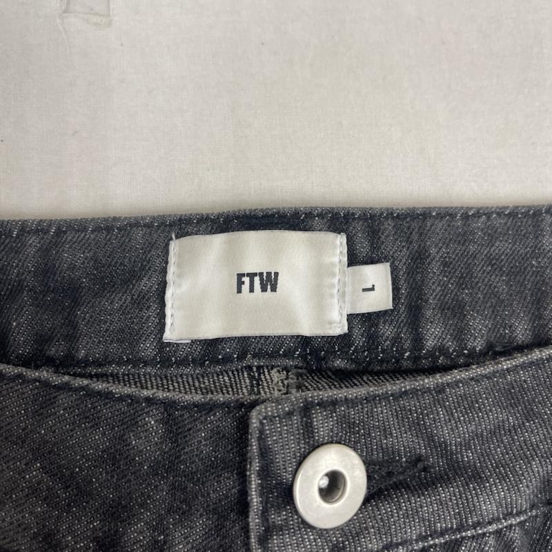 古着 USED パンツ デニム、ジーンズ FTW DOUBLE KNEE DENIM PANTS ビッグシルエット パンツ ft001052bw L ダークグレー / ダークグレー / メンズ USED 古着 中古 50165402