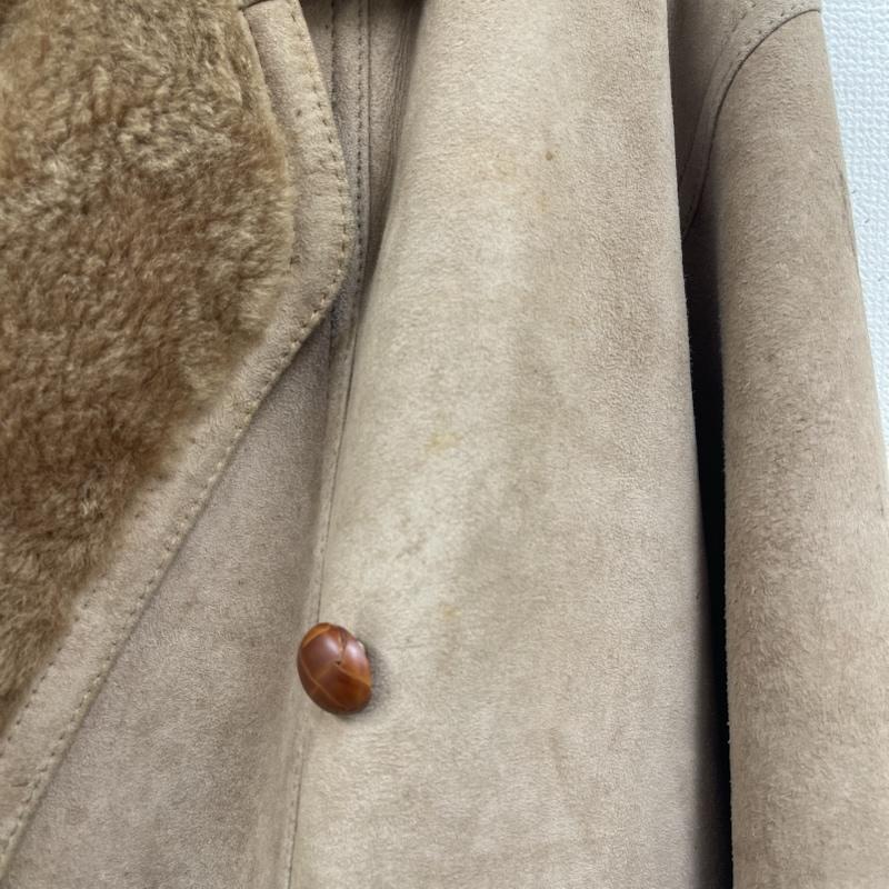 古着 USED コート 毛皮、ファー FAR EAST -ISM- リアルムートン 羊革 ダブルブレスト コート ベージュ / ベージュ / beige メンズ USED 古着 中古 50165409