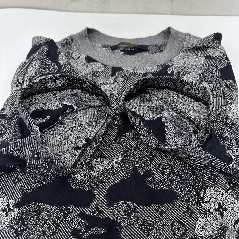 ルイヴィトン LOUIS VUITTON Tシャツ 半袖 LVロゴ ジャカード コットン モノグラム カモフラージュ Tシャツ RM202M UYO HJY06W S 紺 / ネイビー / navy メンズ USED 古着 中古 50165422