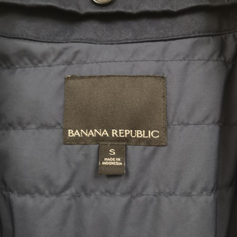 バナナリパブリック BANANA REPUBLIC コート トレンチコート ダブルブレスト仕様 ガンフラップ 胸元フラップ ミドル丈 プリマロフト トレンチコート 514543-00 S 紺 / ネイビー / navy メンズ USED 古着 中古 50165462