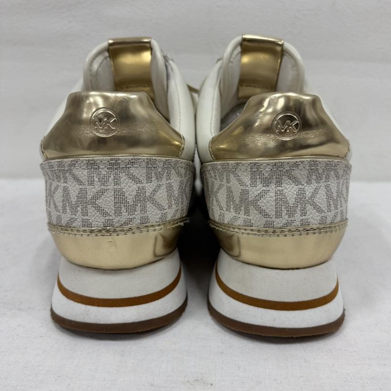 マイケルコース MICHAEL KORS スニーカー スニーカー MK ロゴ モノグラム レザー ローカット スニーカー 23.5cm ロゴ、文字 白 / ホワイト / white X 茶 / ブラウン / brown X 金 / ゴールド / gold color レディース USED 古着 中古 50165524