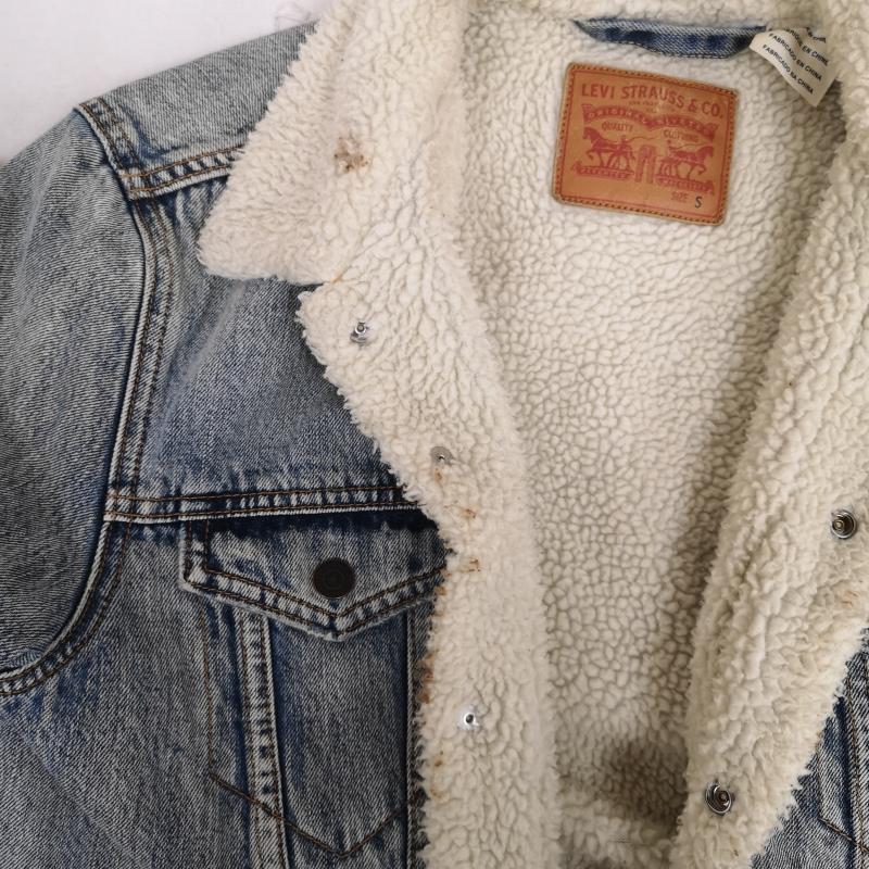 リーバイス Levi s ジャケット、上着 ジャケット、ブレザー 中綿 キルティング フラップポケット 内ポケット ボア デニムジャケット S インディゴ / インディゴ / Indigo メンズ USED 古着 中古 50165565