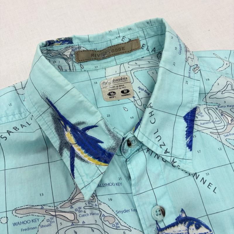 コロンビア Columbia シャツ、ブラウス 半袖 半袖 ロッジ ショート スリーブ シャツ 総柄 プリント 魚 フィッシュ L 総柄 X ロゴ、文字 X プリント 水色 / ライトブルー / メンズ USED 古着 中古 50165566