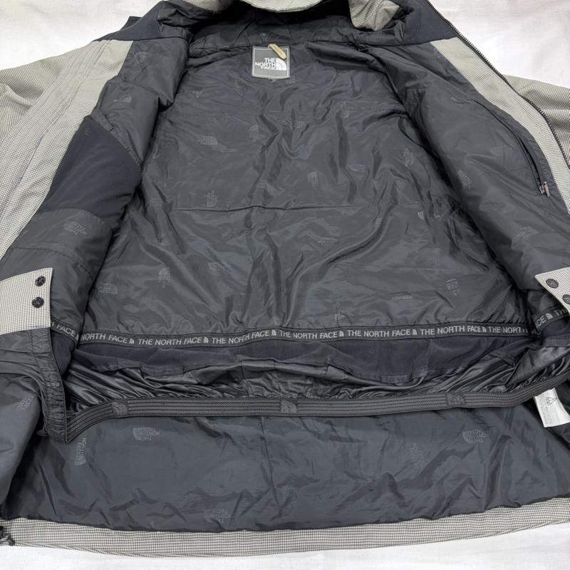 ザノースフェイス THE NORTH FACE ジャケット、上着 ジャンパー、ブルゾン 千鳥柄 ギンガムチェック ナイロンジャケット NS15820 マウンテンパーカー - 千鳥格子 X ロゴ、文字 X 刺繍 黒 / ブラック / black メンズ USED 古着 中古 50165576
