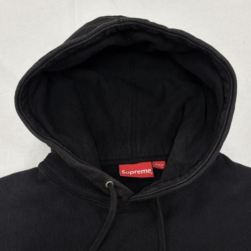 シュプリーム Supreme パーカー 長袖 Sロゴ スウェット パーカーフーディー フーデッド プルオーバー スミクロ 裏起毛 ヴィンテージ加工 M ロゴ、文字 X 刺繍 黒 / ブラック / black メンズ USED 古着 中古 50165582