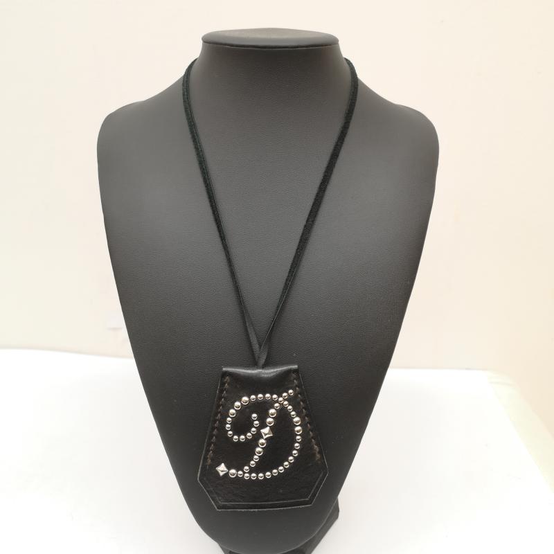 デンハム DENHAM アクセサリー ネックレス、ペンダント スタッズ レザー クロシェット キーケース 黒 / ブラック / black メンズ USED 古着 中古 50165731