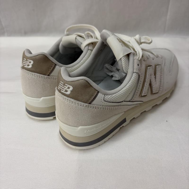 ニューバランス New Balance スニーカー スニーカー W996 OFF WHITE 	W996 4UA D 24.5cm 無地 X ロゴ、文字 オフホワイト / オフホワイト / レディース USED 古着 中古 50165747