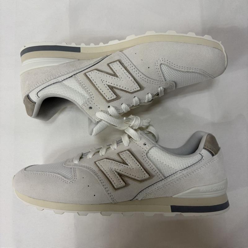 ニューバランス New Balance スニーカー スニーカー W996 OFF WHITE 	W996 4UA D 24.5cm 無地 X ロゴ、文字 オフホワイト / オフホワイト / レディース USED 古着 中古 50165747